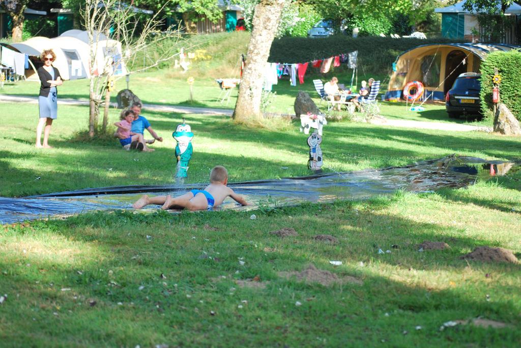 Camping Les Tournesols Sillé-le-Guillaume Kültér fotó