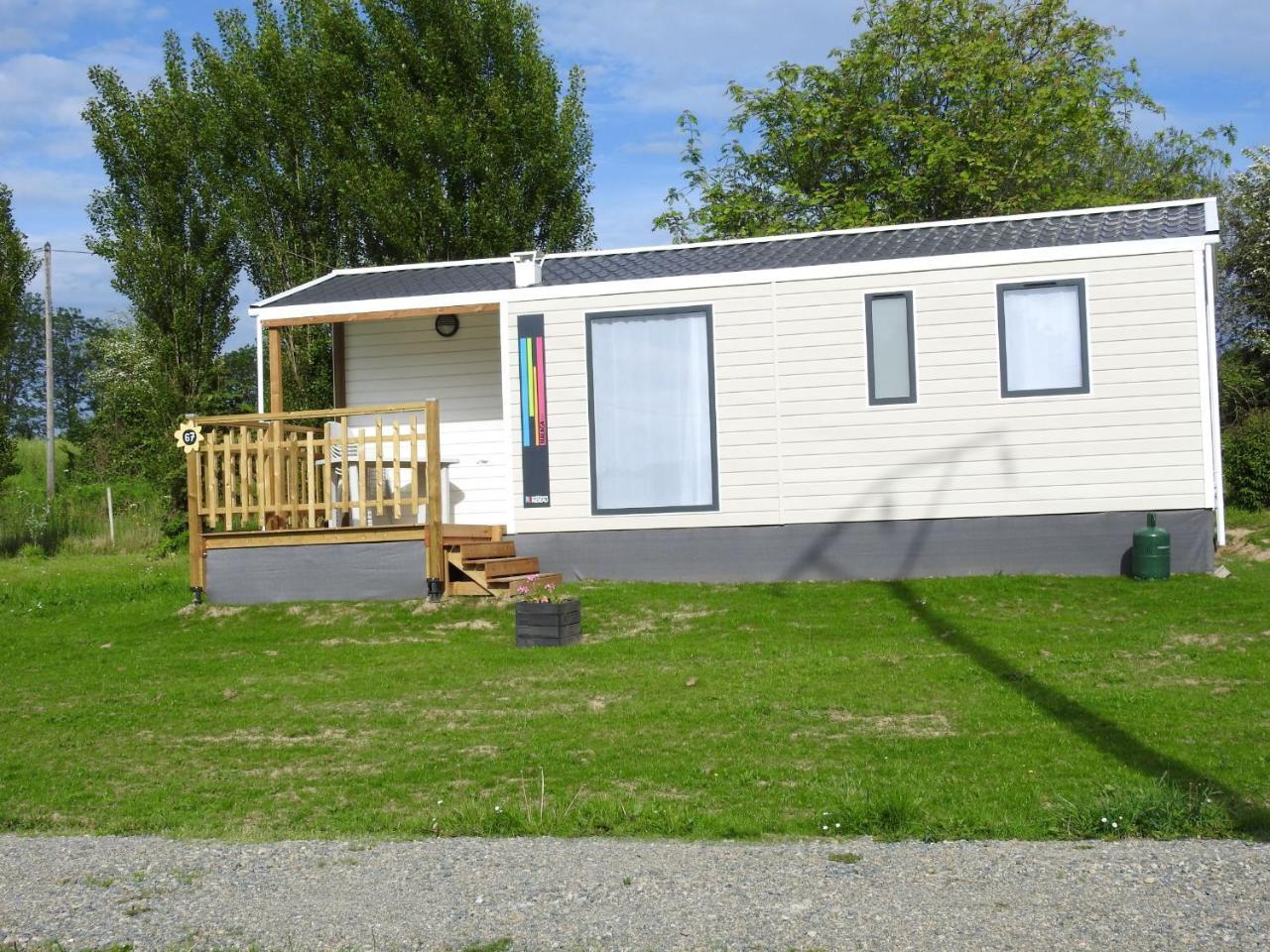 Camping Les Tournesols Sillé-le-Guillaume Kültér fotó