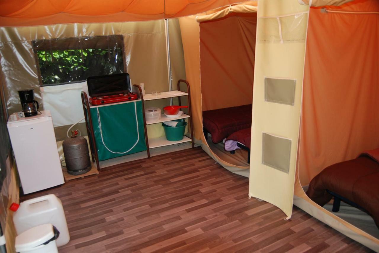 Camping Les Tournesols Sillé-le-Guillaume Kültér fotó