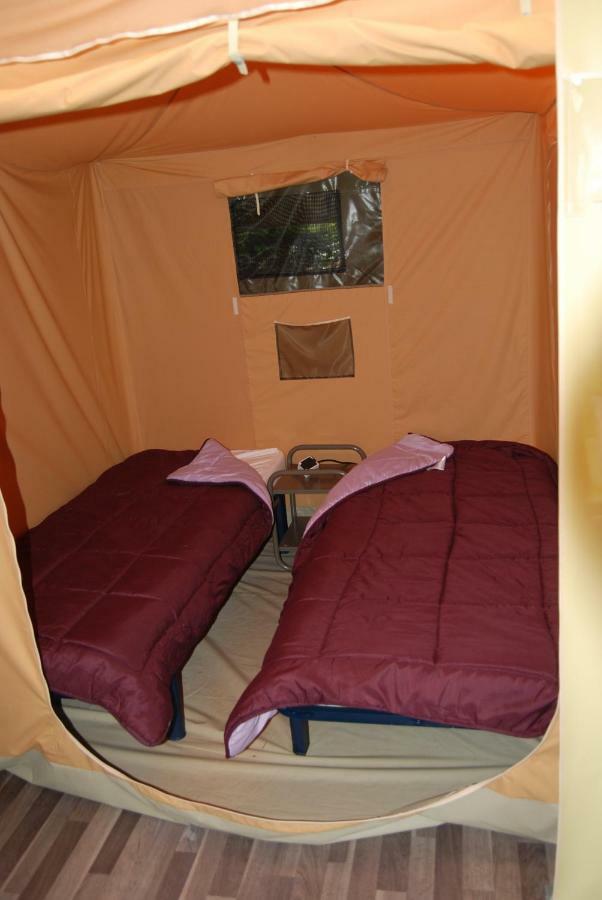 Camping Les Tournesols Sillé-le-Guillaume Kültér fotó