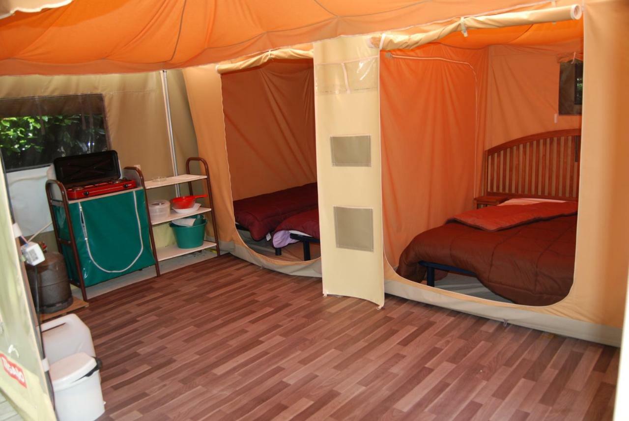 Camping Les Tournesols Sillé-le-Guillaume Kültér fotó